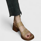 Celeste - Elegante Kreuzsandalen
